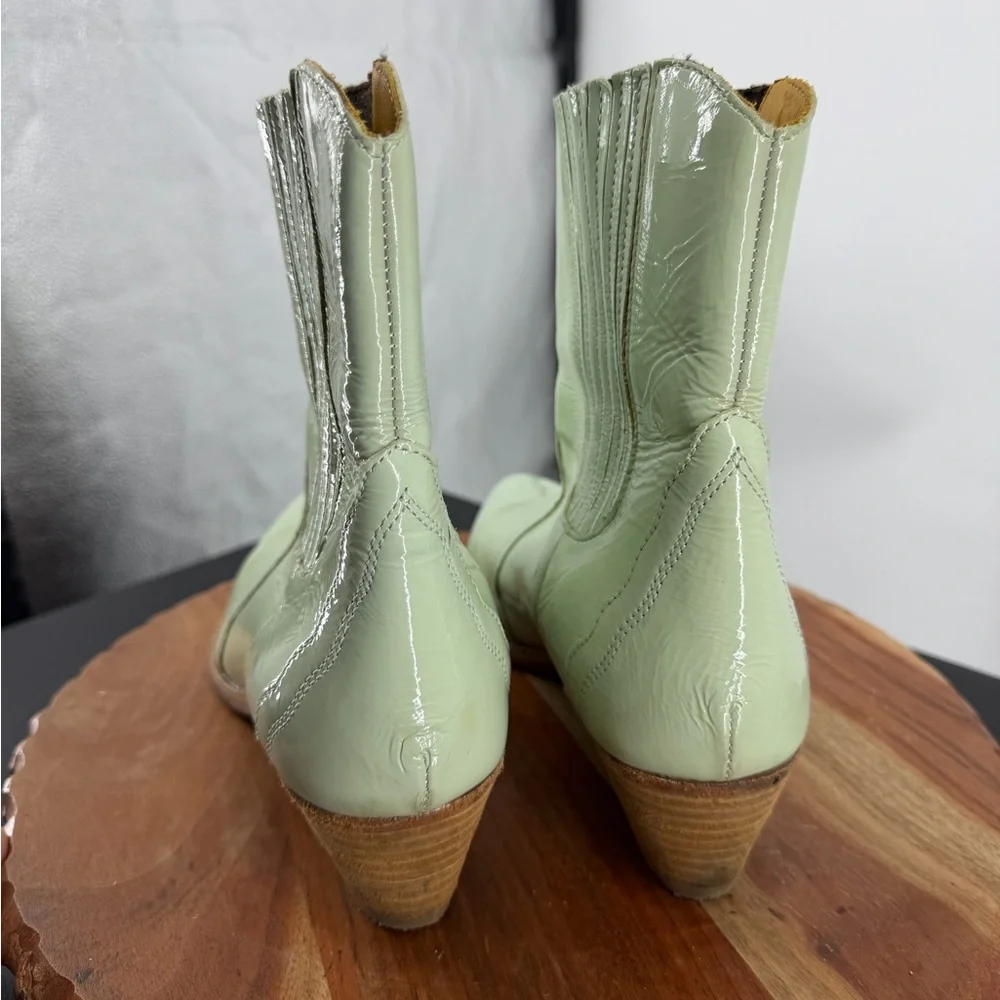 Free People New Frontier Chelsea Boots mint green patent leather‎ finish 40 9.5